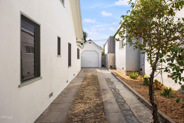 3323 Thorpe Avenue, Los Angeles, CA 90065