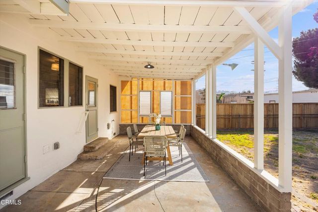 3323 Thorpe Avenue, Los Angeles, CA 90065