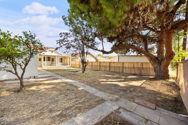 3323 Thorpe Avenue, Los Angeles, CA 90065