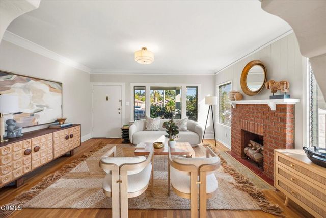 3323 Thorpe Avenue, Los Angeles, CA 90065