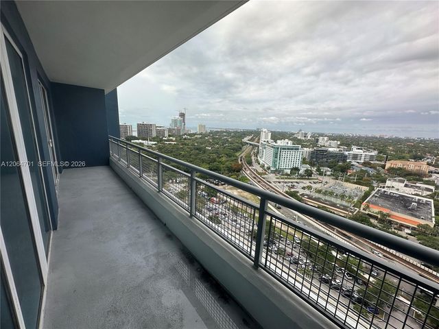 60 SW 13th Street 1919, Miami, FL 33130
