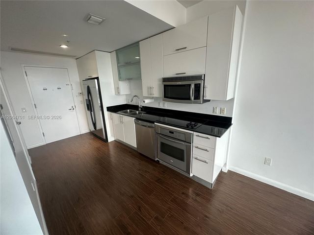 60 SW 13th Street 1919, Miami, FL 33130