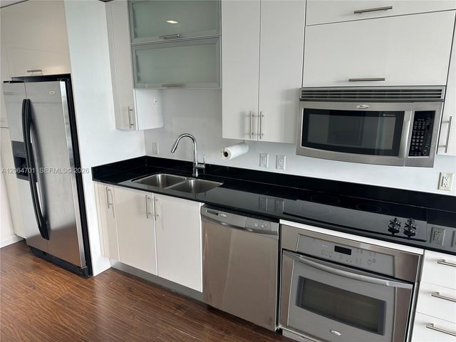 60 SW 13th Street 1919, Miami, FL 33130