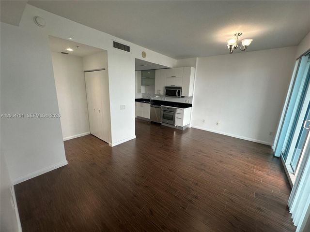60 SW 13th Street 1919, Miami, FL 33130