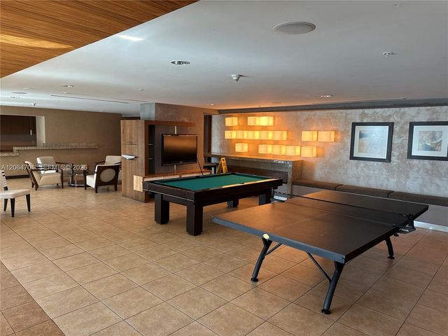 60 SW 13th Street 1919, Miami, FL 33130