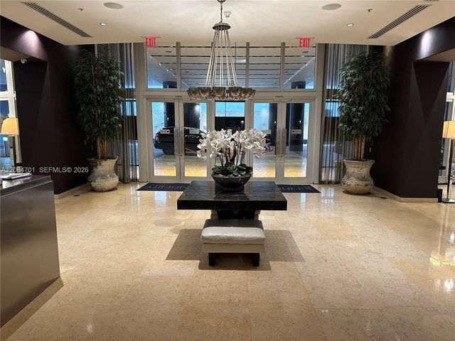 60 SW 13th Street 1919, Miami, FL 33130