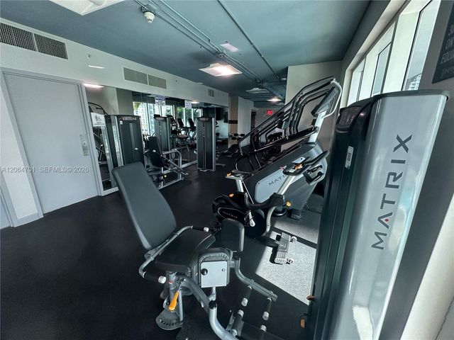 60 SW 13th Street 1919, Miami, FL 33130