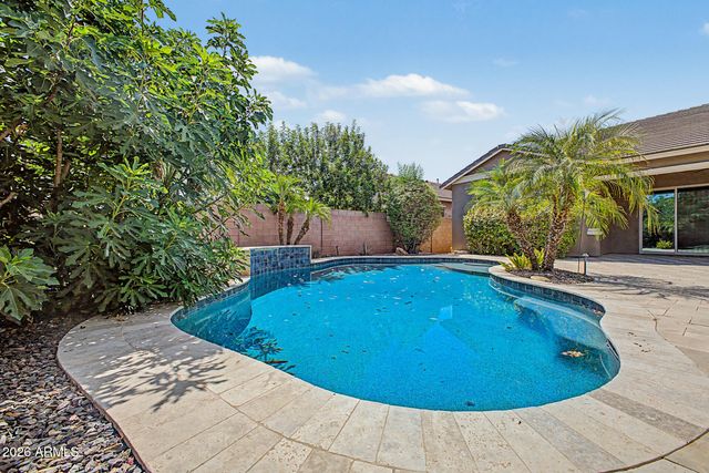 450 E TORREY PINES Place, Chandler, AZ 85249