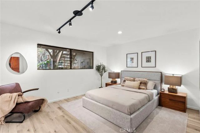 13523 Cheltenham, Sherman Oaks, CA 91423
