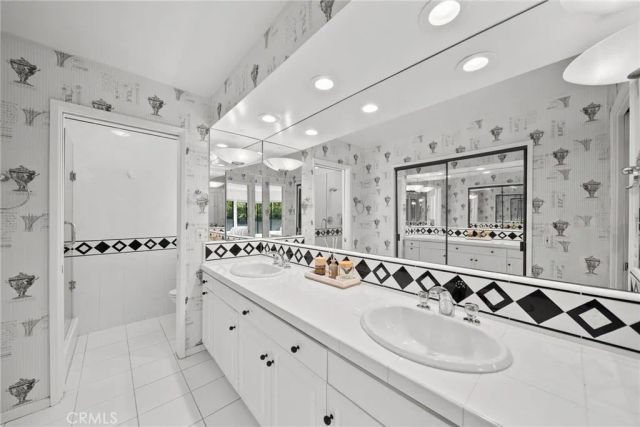 13523 Cheltenham, Sherman Oaks, CA 91423