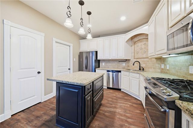 1722 Creekside, College Station, TX 77845