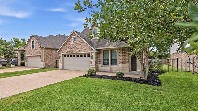1722 Creekside, College Station, TX 77845