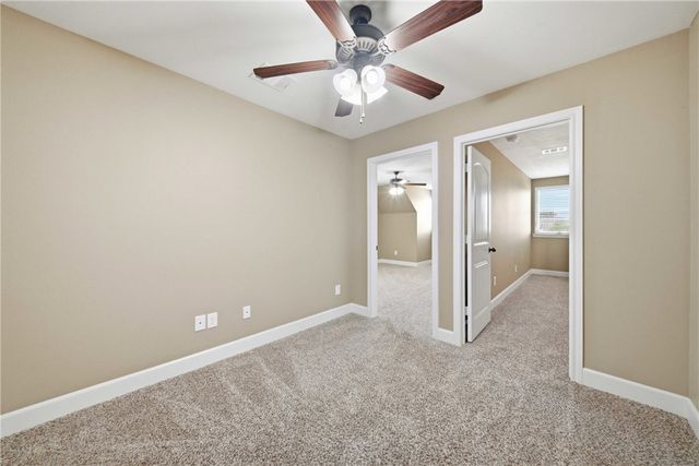 1722 Creekside, College Station, TX 77845