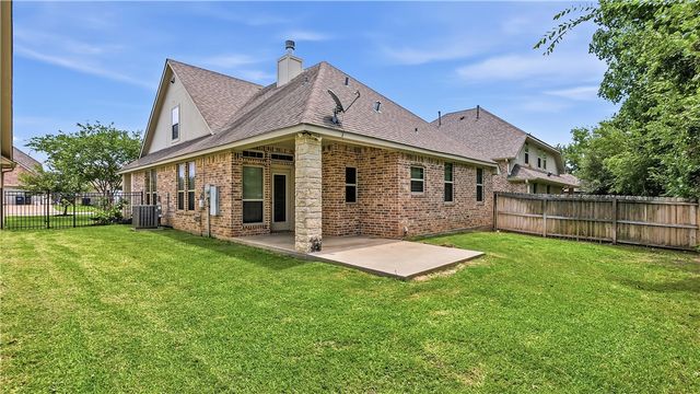 1722 Creekside, College Station, TX 77845