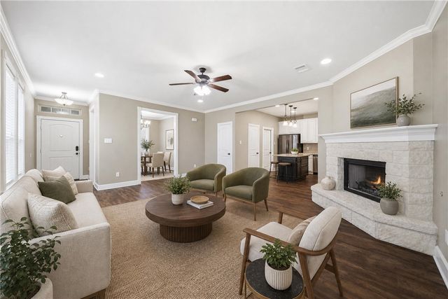 1722 Creekside, College Station, TX 77845