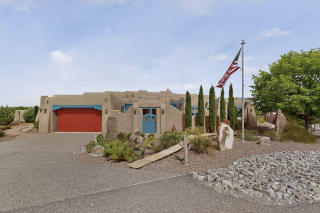 480 Valle Vista Road, Corrales, NM 87048