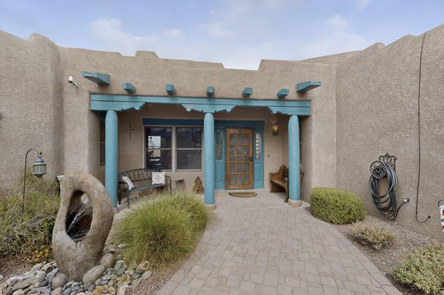 480 Valle Vista Road, Corrales, NM 87048