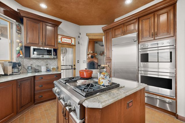 480 Valle Vista Road, Corrales, NM 87048
