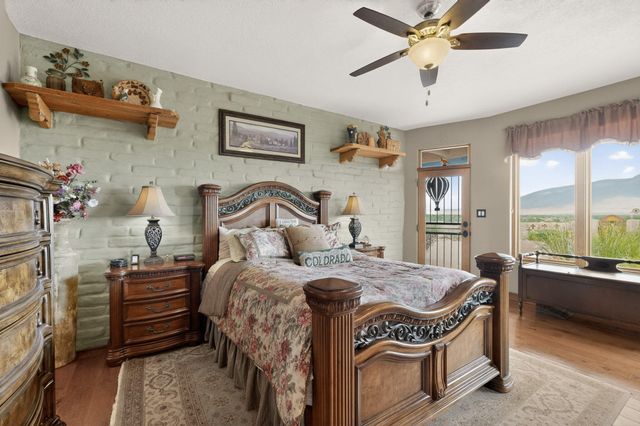 480 Valle Vista Road, Corrales, NM 87048