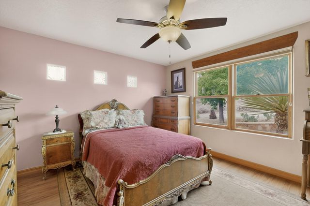 480 Valle Vista Road, Corrales, NM 87048