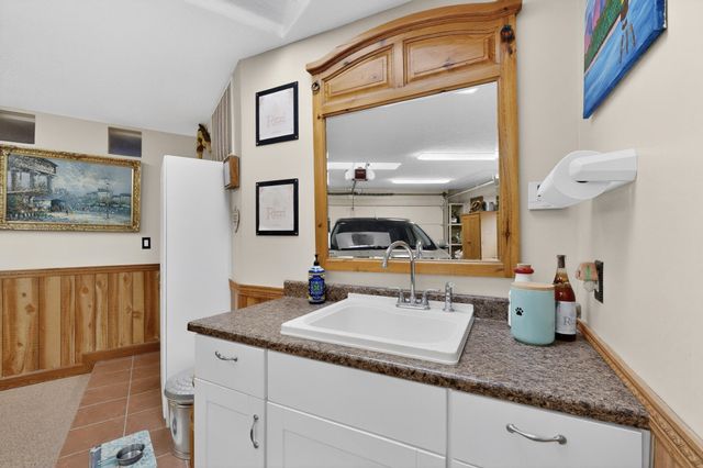 480 Valle Vista Road, Corrales, NM 87048
