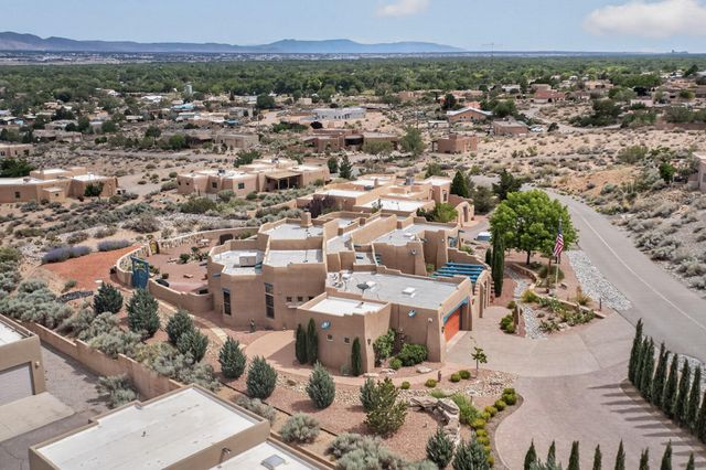 480 Valle Vista Road, Corrales, NM 87048