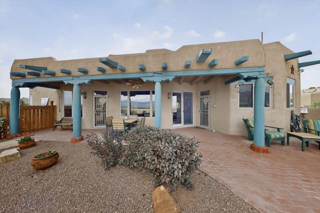 480 Valle Vista Road, Corrales, NM 87048