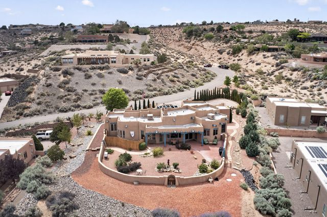 480 Valle Vista Road, Corrales, NM 87048