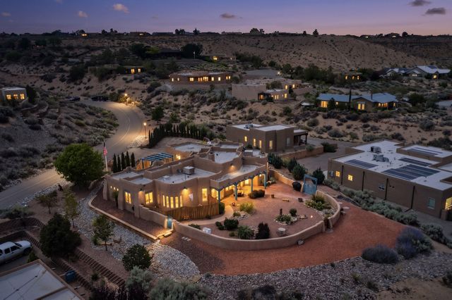 480 Valle Vista Road, Corrales, NM 87048