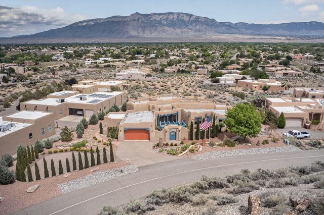 480 Valle Vista Road, Corrales, NM 87048
