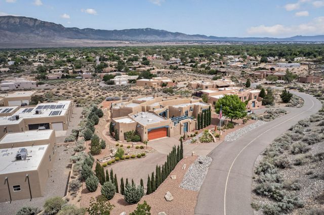 480 Valle Vista Road, Corrales, NM 87048