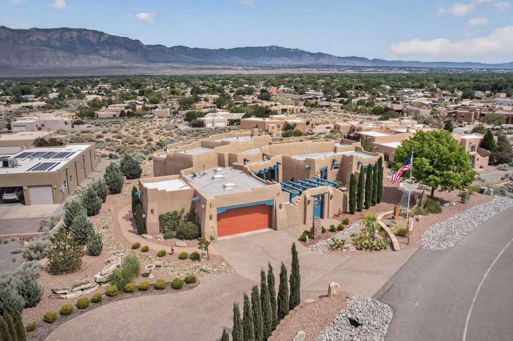 480 Valle Vista Road, Corrales, NM 87048