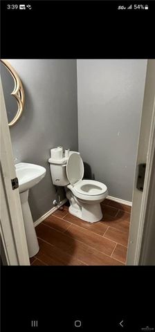 1013 E San Antonio Avenue, Pharr, TX 78577