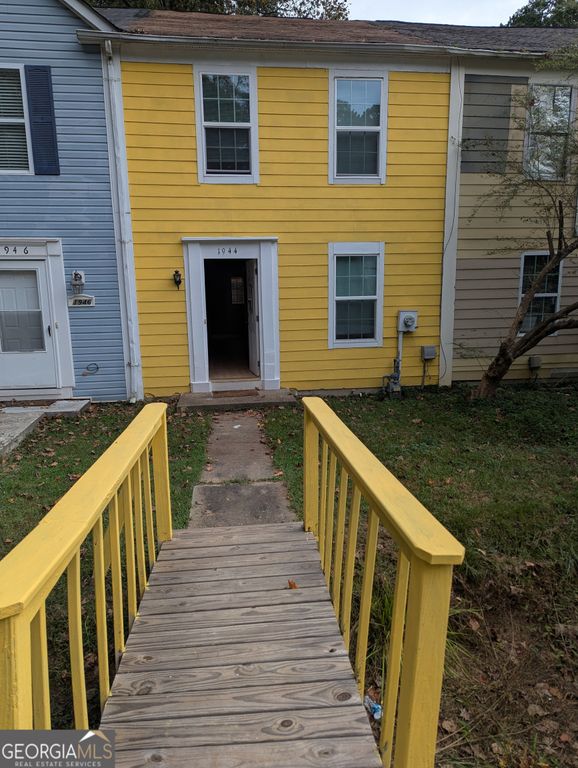 1944 Terri Meyer Drive SE, Smyrna, GA 30080