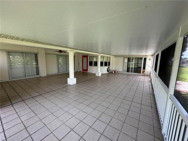 22 SE 14th CT, Cape Coral, FL 33990