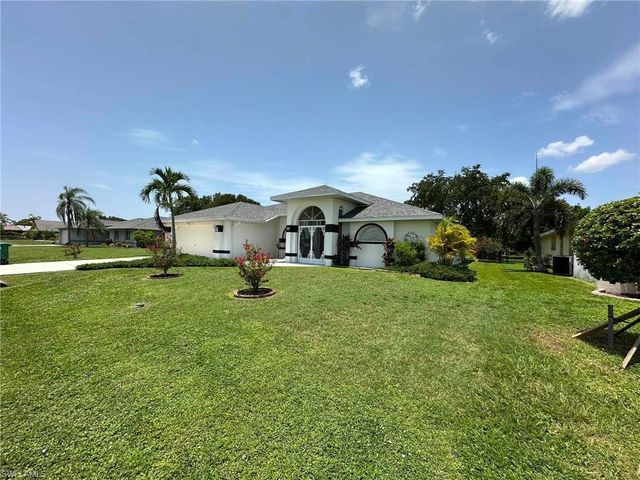 22 SE 14th CT, Cape Coral, FL 33990