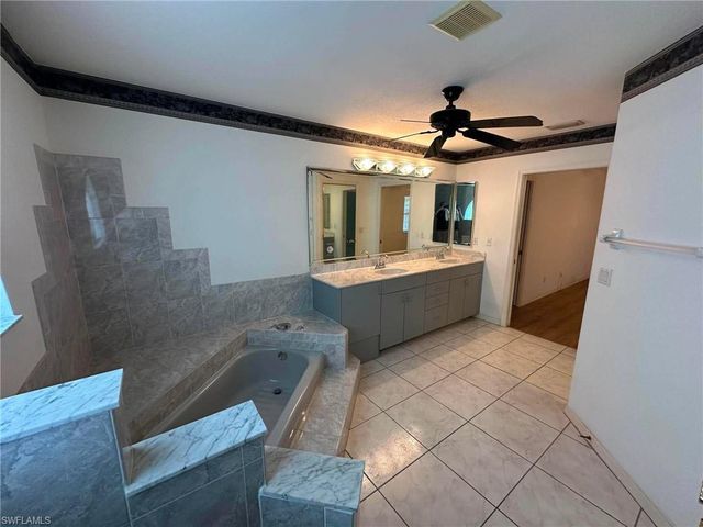 22 SE 14th CT, Cape Coral, FL 33990
