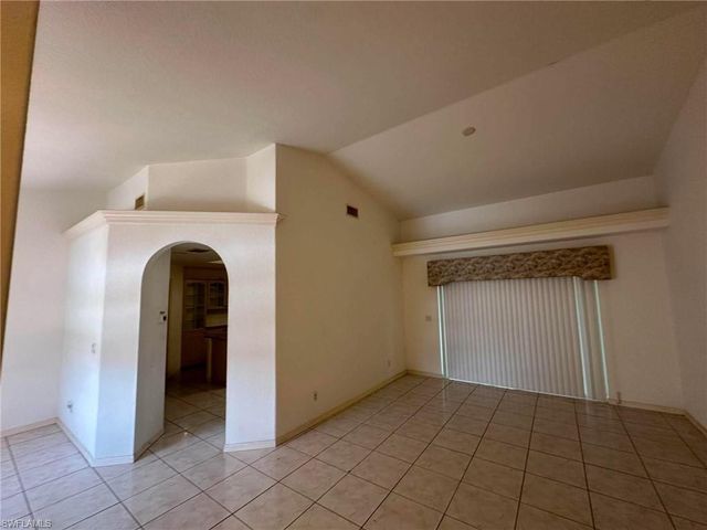 22 SE 14th CT, Cape Coral, FL 33990