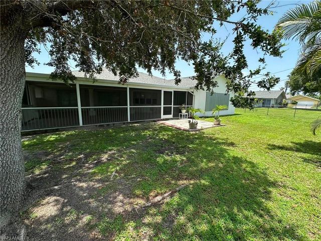 22 SE 14th CT, Cape Coral, FL 33990