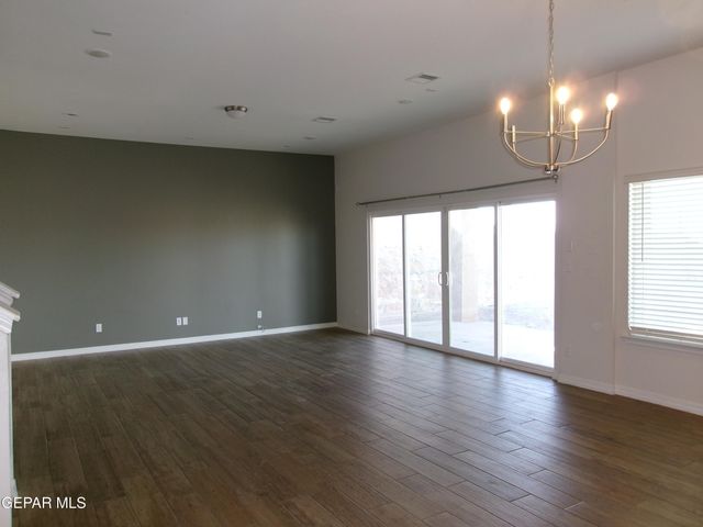 11361 HIDALGO Drive, Socorro, TX 79927