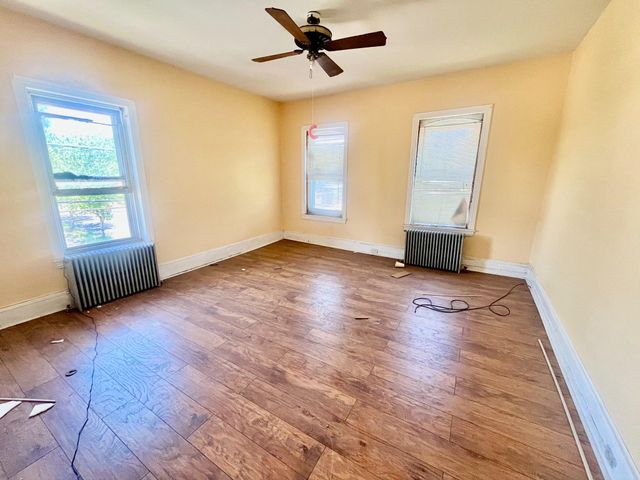 901 S 5TH ST, Camden, NJ 08103
