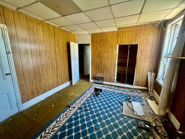 901 S 5TH ST, Camden, NJ 08103