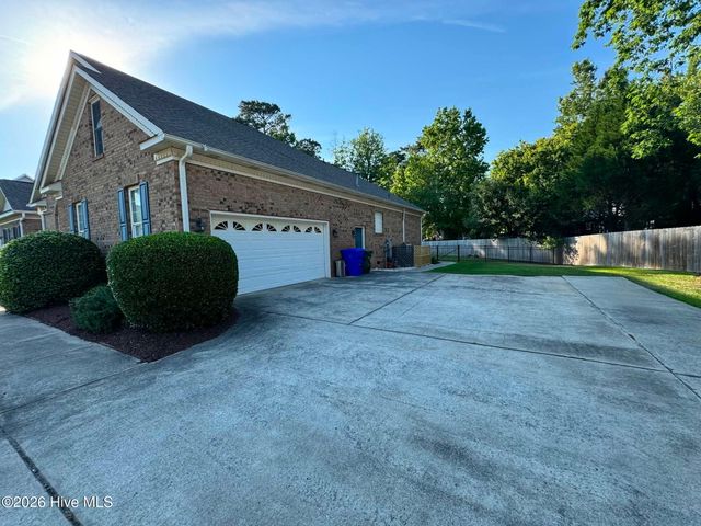 1625 Pelham Road, Winterville, NC 28590
