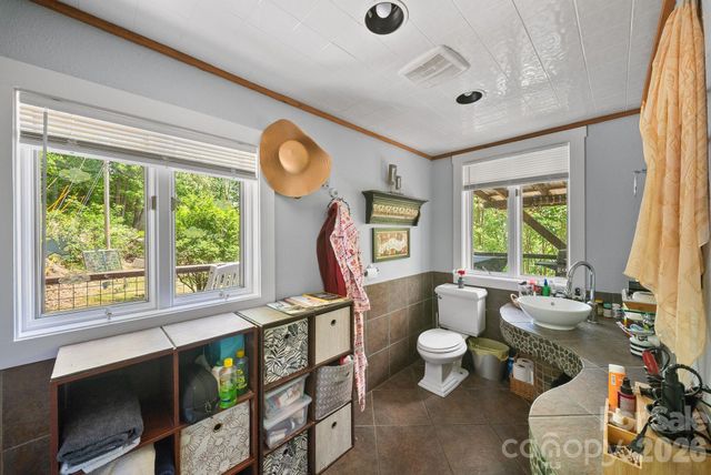 4606 Hemphill Road, Waynesville, NC 28785