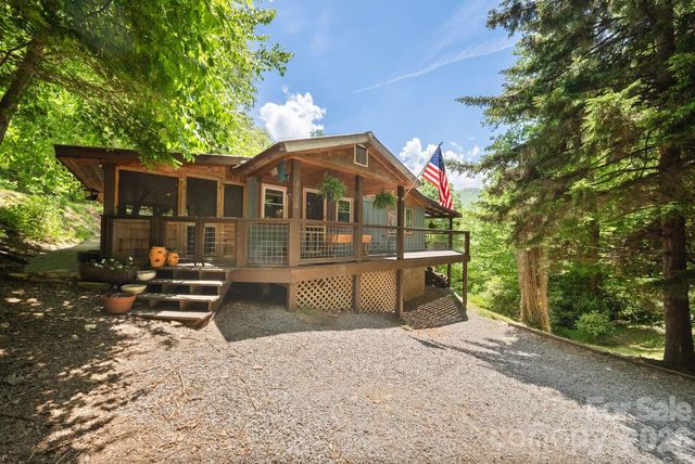 4606 Hemphill Road, Waynesville, NC 28785