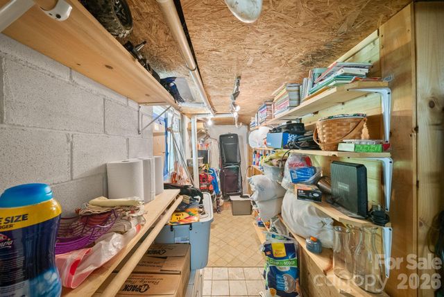 4606 Hemphill Road, Waynesville, NC 28785