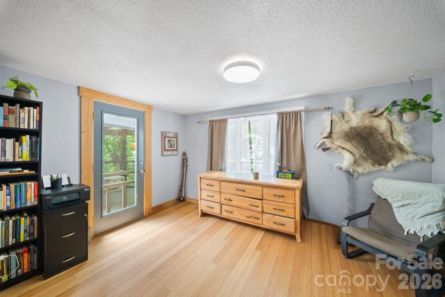 4606 Hemphill Road, Waynesville, NC 28785