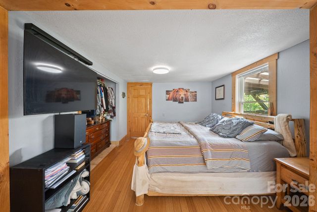 4606 Hemphill Road, Waynesville, NC 28785