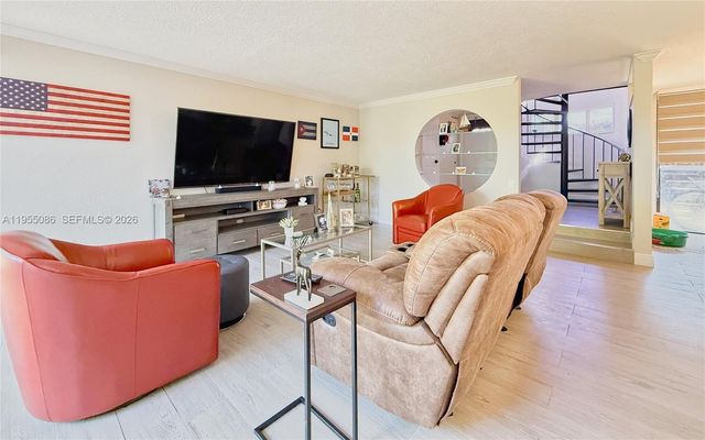 7034 SW 112th Ct, Miami, FL 33173