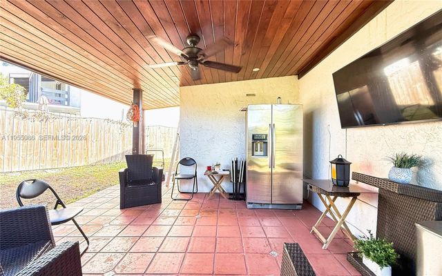 7034 SW 112th Ct, Miami, FL 33173